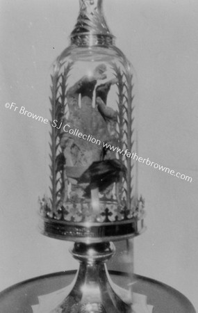 BAR CONVENT BL MARGARET CLITHERSES HAND PRESERVED IN YORK CONVENT SHELF